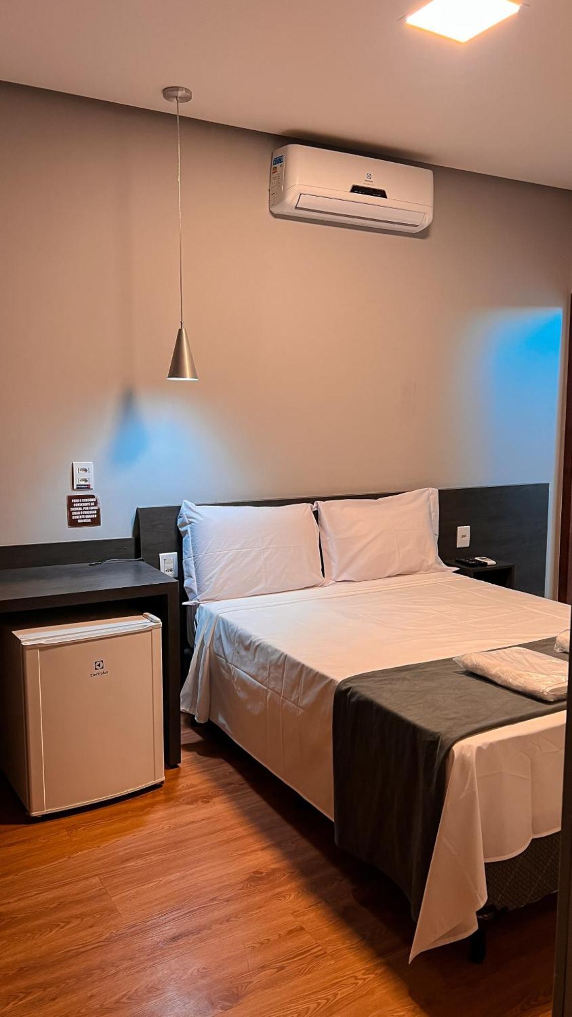 Hotel Cerrado 蒙蒂斯克拉鲁斯 外观 照片
